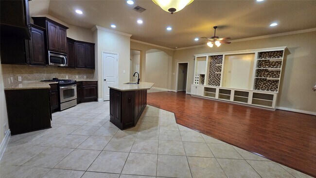 Building Photo - 17511 Browning Trace Ln