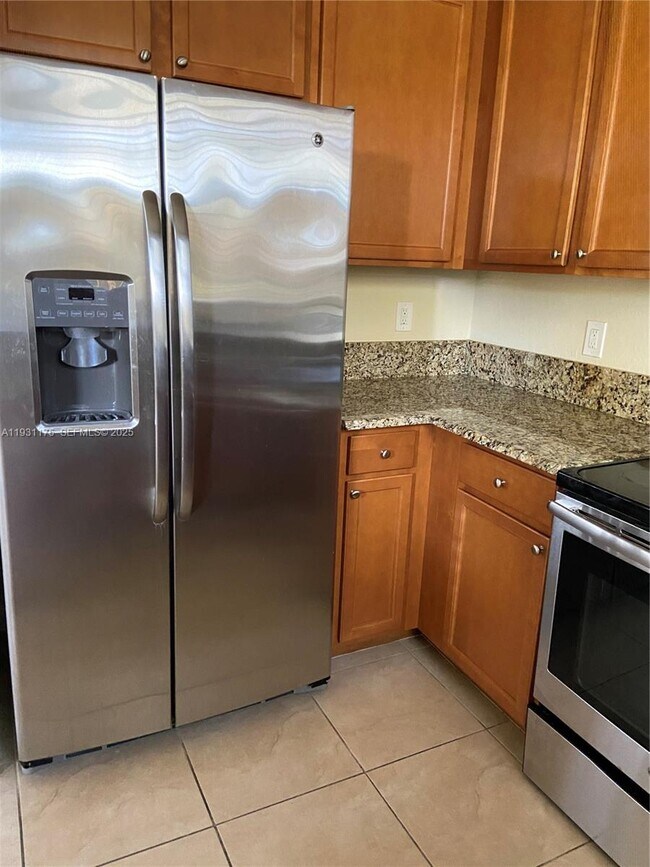 Building Photo - 12446 Emerald Creek Ct