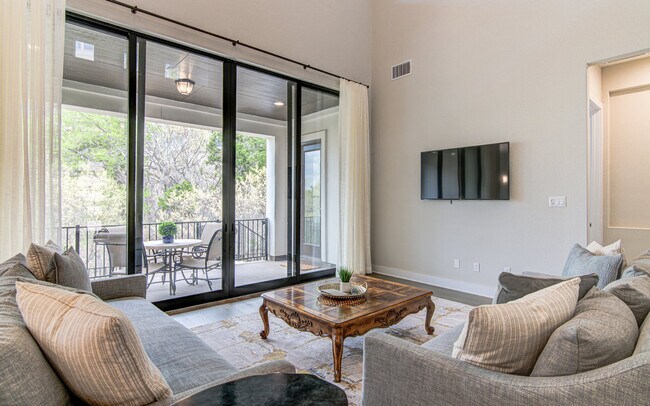 Building Photo - 107 Cascading Water Pl