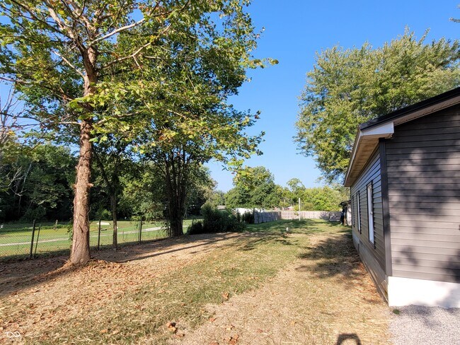 Building Photo - 127 Bailey Ln