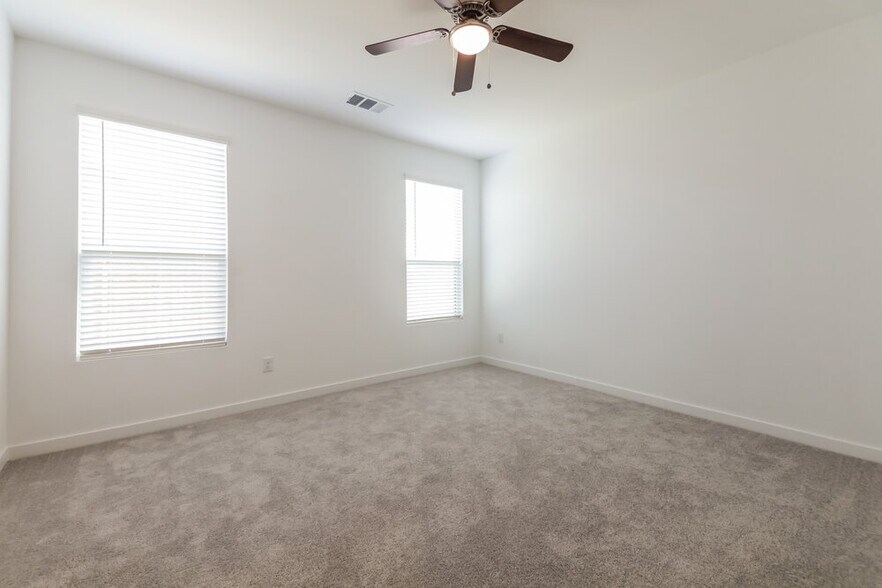 Building Photo - 2239 Mustang Ghost Trl