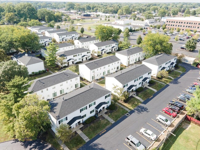 Building Photo - Townhomes at Andrus