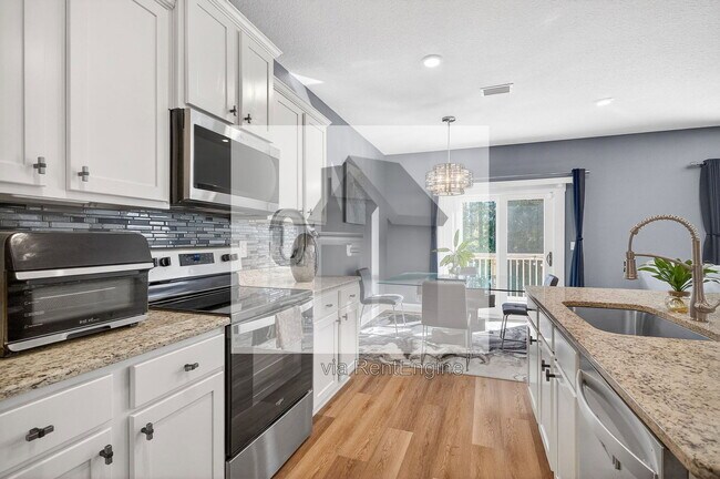 Building Photo - 6076 Rutherford Loop