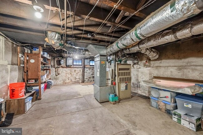 Building Photo - 346 E Union St