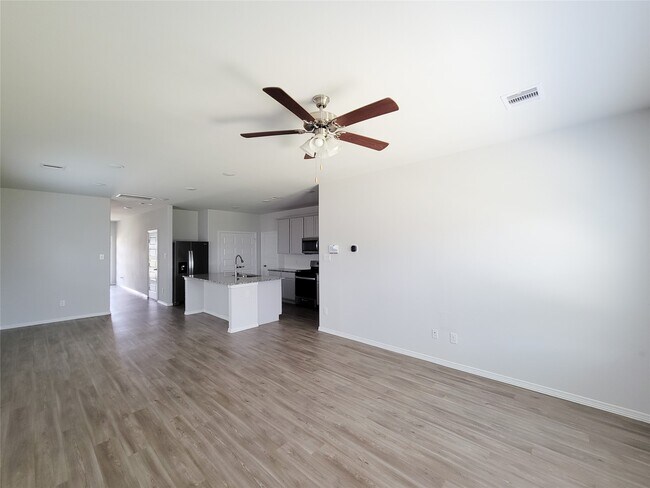 Building Photo - 23330 Kinsfolk Dr