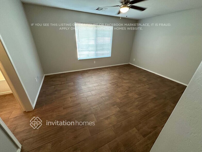 Building Photo - 2430 W Darrel Rd