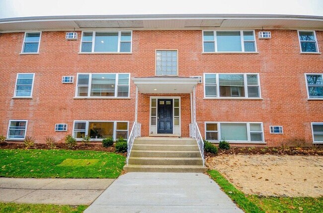 Building Photo - 314 Duane St