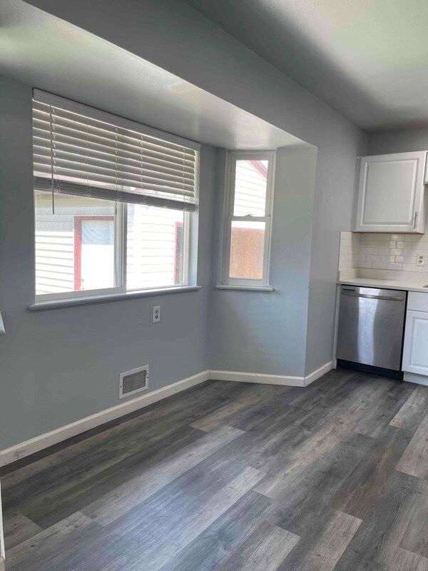 Building Photo - 6568 W Colorado Dr