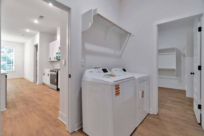 Building Photo - 2907 N Grey Squirrel Dr