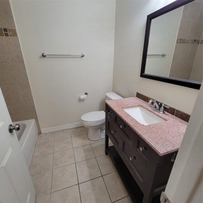 Building Photo - 11649 Chimney Rock Rd