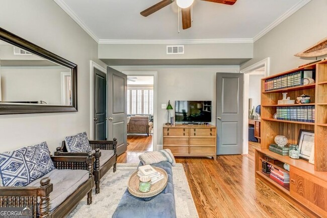 Building Photo - 28 Collier Rd NW