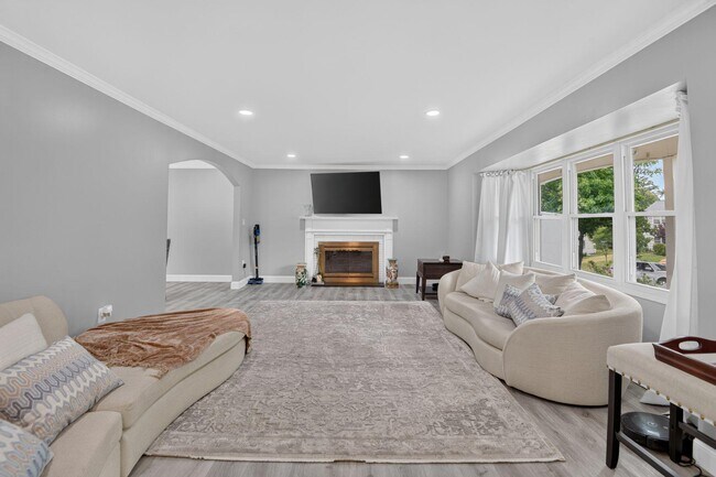 Building Photo - 12420 Seabury Ln