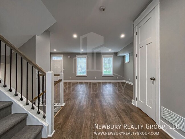 Building Photo - 1819 Chessland St