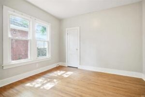 Building Photo - Spacious 1 bedroom home!