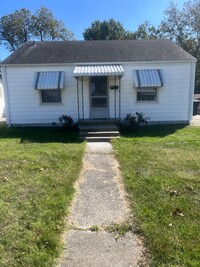 Building Photo - Your New Home Awaits!