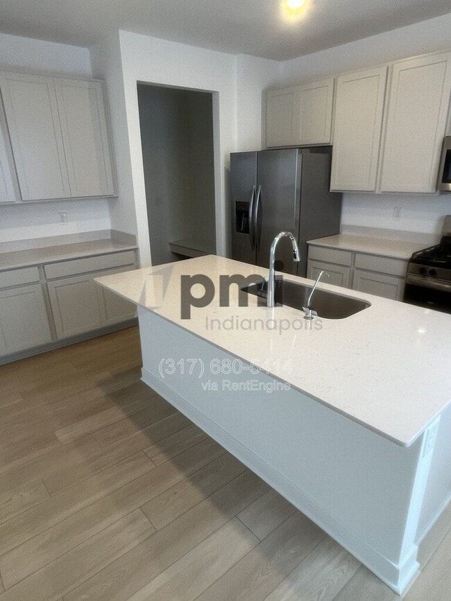 Building Photo - 10819 Gate Cir