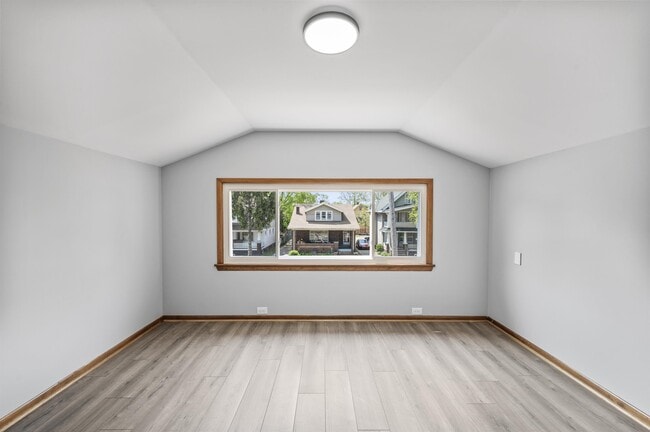 Building Photo - 11408 Headley Ave