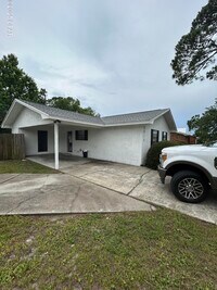 Building Photo - 6319 Elm St