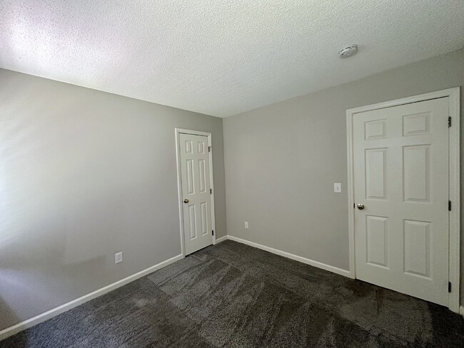 Building Photo - Beautiful 2 Story Home in Raleigh!
