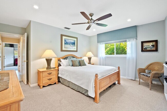 Building Photo - Stunning 4BR/3BA Pool Home with Outdoor Oa...