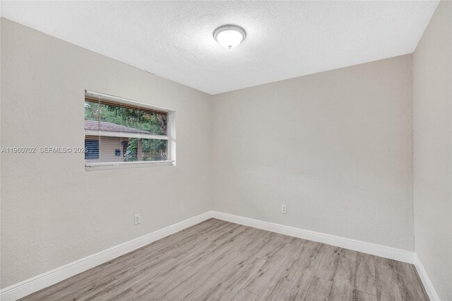 Building Photo - 2731 NW 1st St