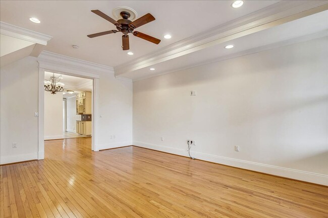 Building Photo - Pet Friendly Luxury DC TH - 3 bed +  3.5 B...