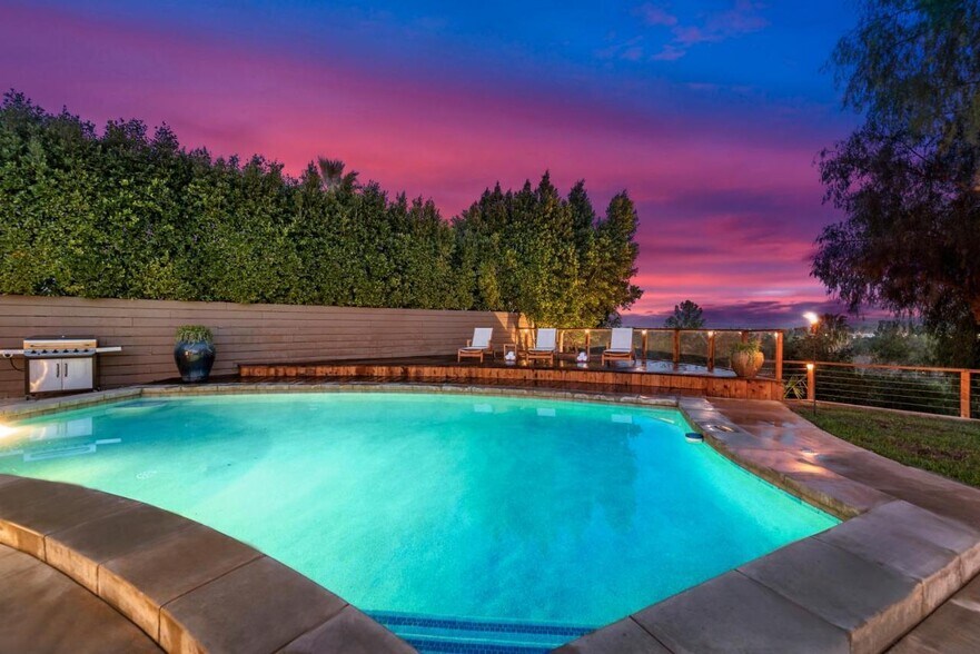 Building Photo - 5834 McDonie Ave