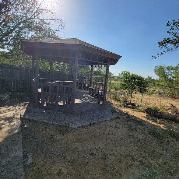 Building Photo - 3818 N Lost Creek Loop