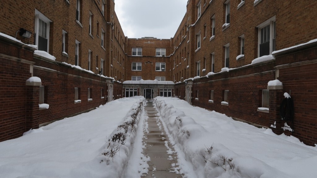 Building Photo - 2617-25 W Gunnison