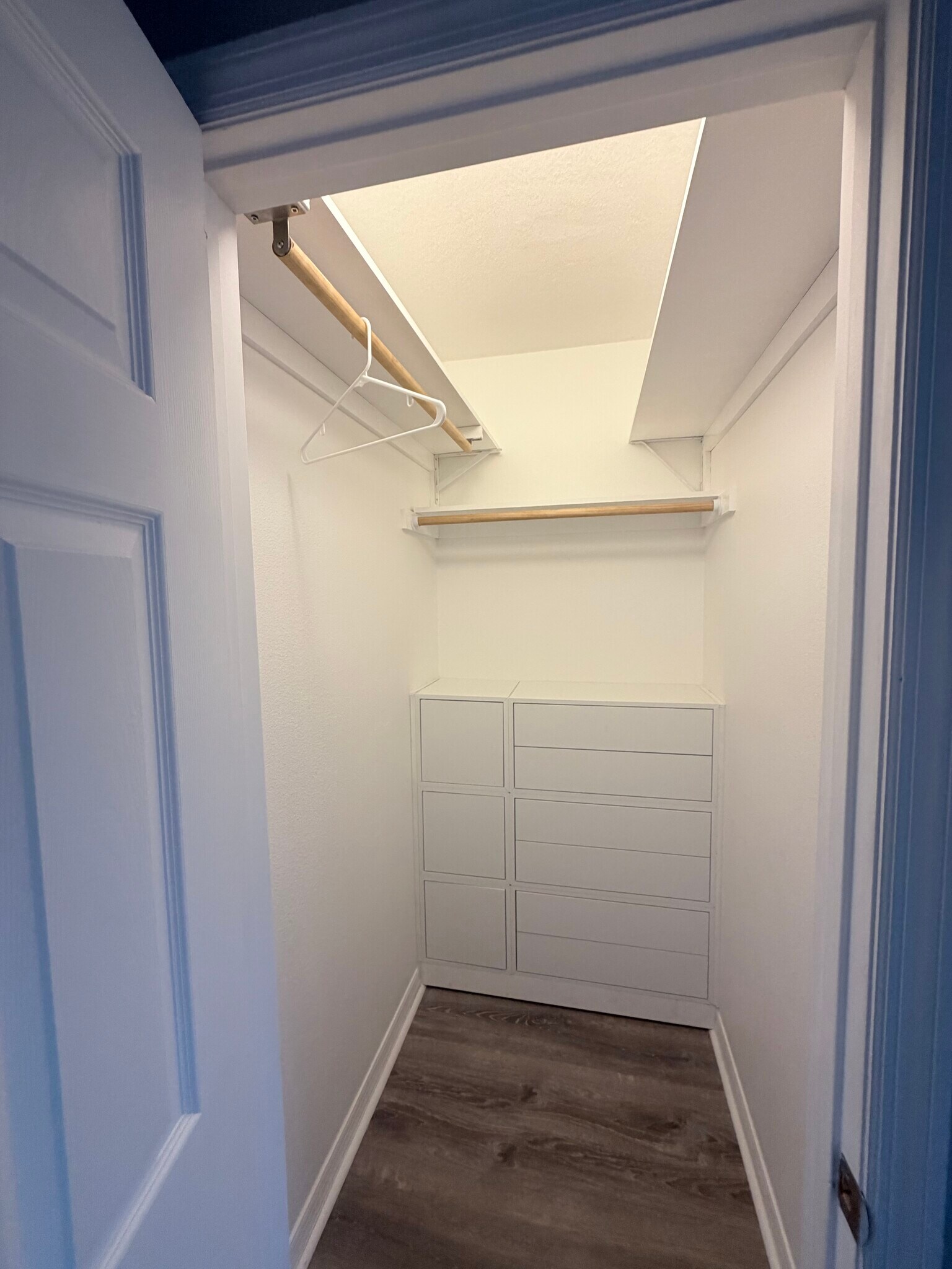 Building Photo - 4606 River Hills Dr