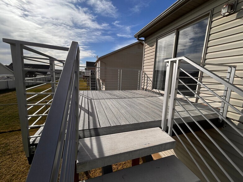 Building Photo - 1611 W 600 N