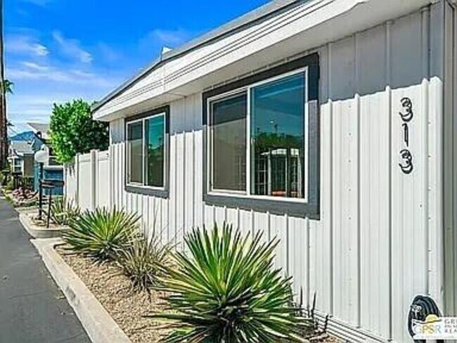 Building Photo - 313 Kona Ln