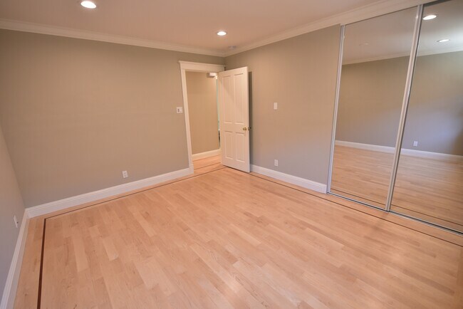 4th Bedroom 1 of 2 - 1287 Westwood St
