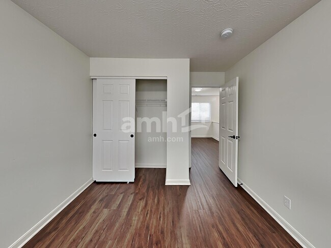 Building Photo - 1178 Edgewater Way