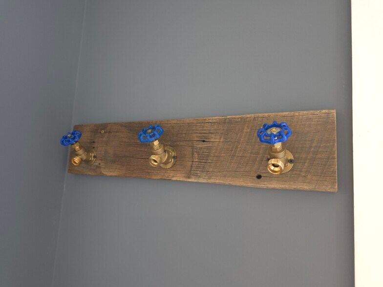 coat rack - 11 Ora St