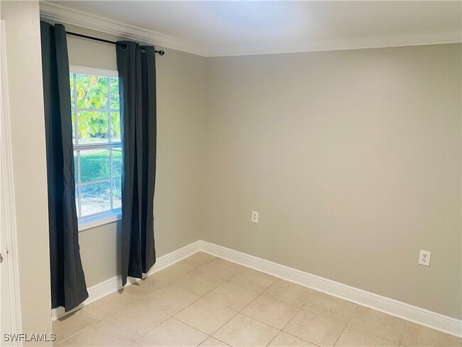 Building Photo - 151 7th St