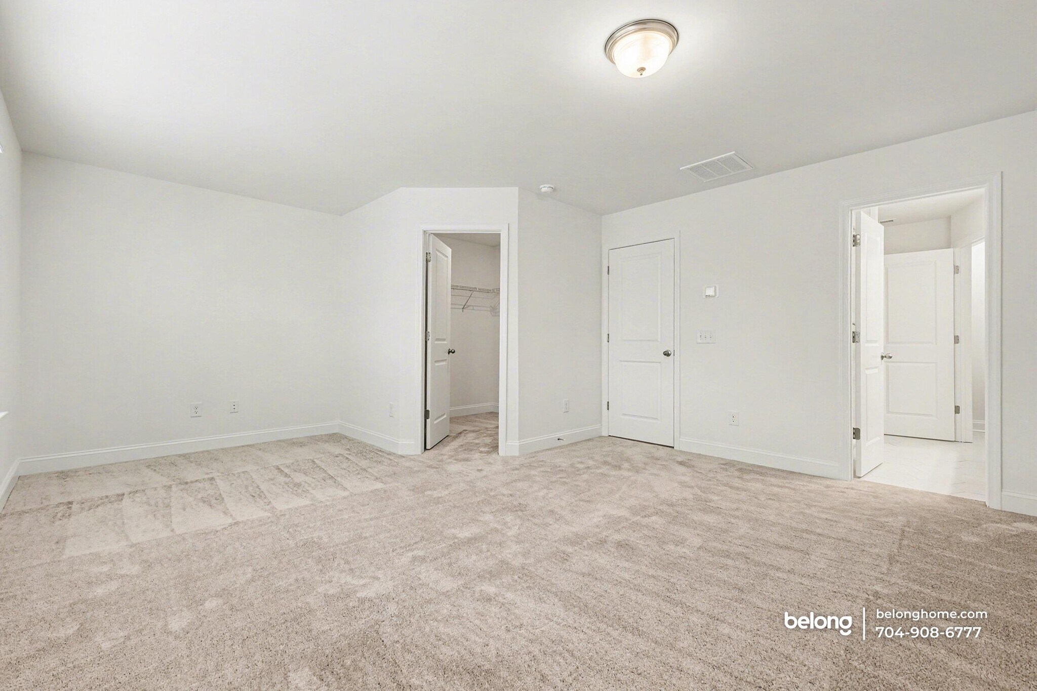 Building Photo - 2915 Herringbone Rd