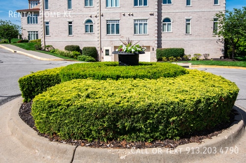 Building Photo - 12670 Pflumm-