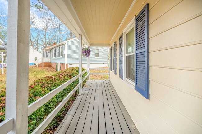 Building Photo - 8323 Outpost Cir