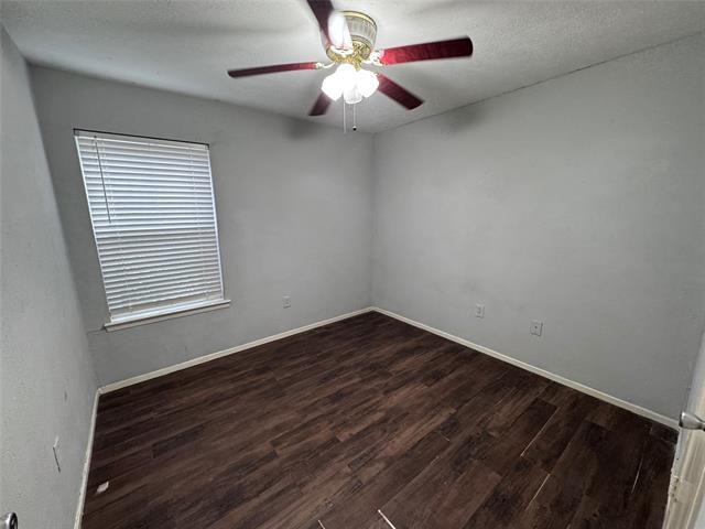 Building Photo - 513 Southlake Dr