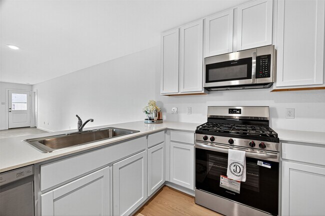 Building Photo - 26902 Cherry Plum Ln