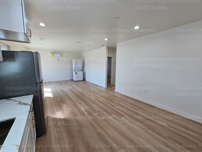 Building Photo - Newly constructed upstairs 2 bedrooms and ...