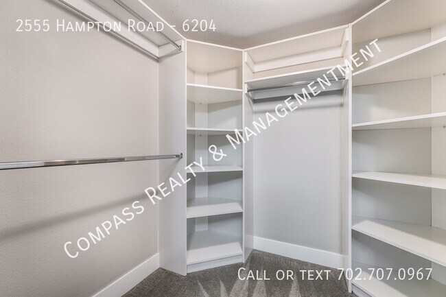 Building Photo - 2555 Hampton Rd