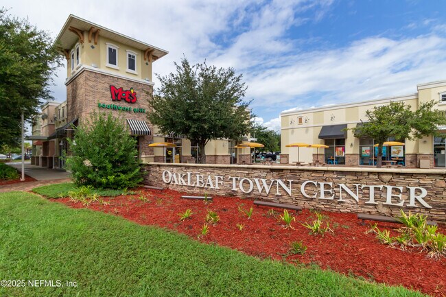 Building Photo - 575 Oakleaf Plantation Pkwy