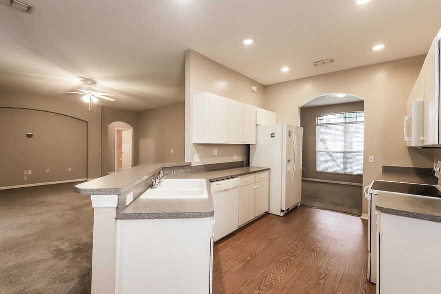 Building Photo - 2779 Berkford Cir