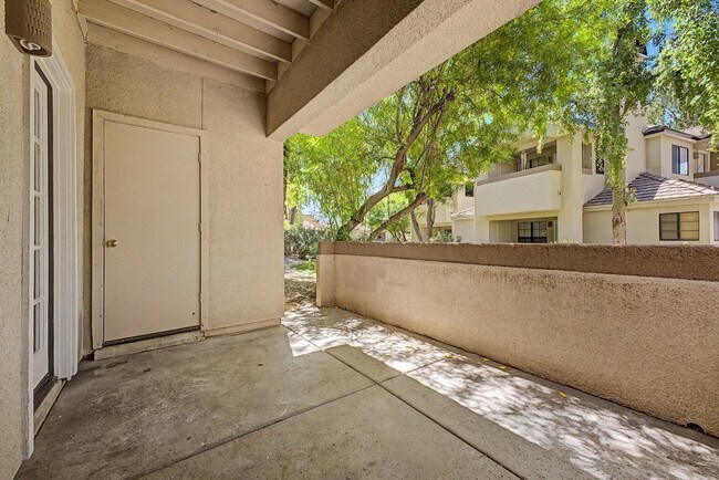 Building Photo - 6885 E Cochise Rd