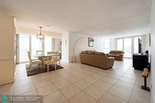 Building Photo - 1370 S Ocean Blvd