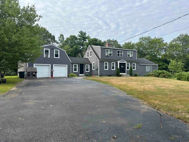 Building Photo - 395 Critchett Rd