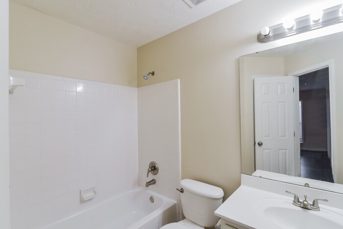 Building Photo - 5932 Freestone Pl