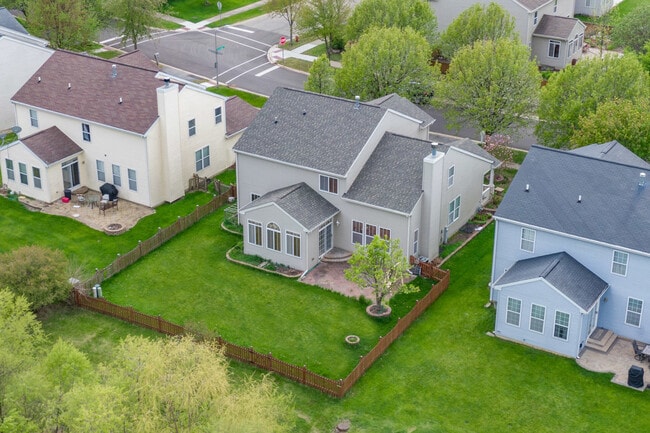 Building Photo - 2192 Fescue Dr